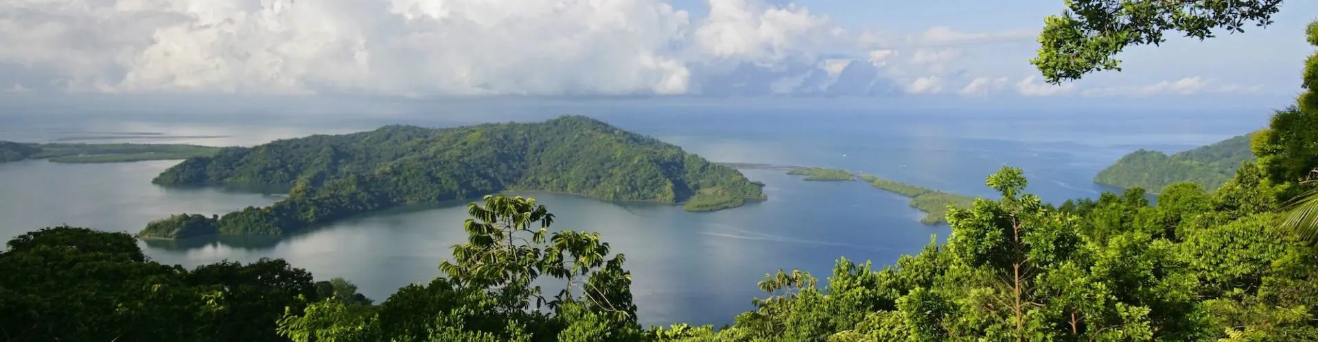 Costa Rica, Regenwald, Sicht auf Bucht, Latin America Tours, Reisen