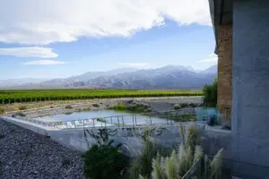 Argentinien, Mendoza, Pool der Casa de Uco, Valle de Uco, Latin America Tours