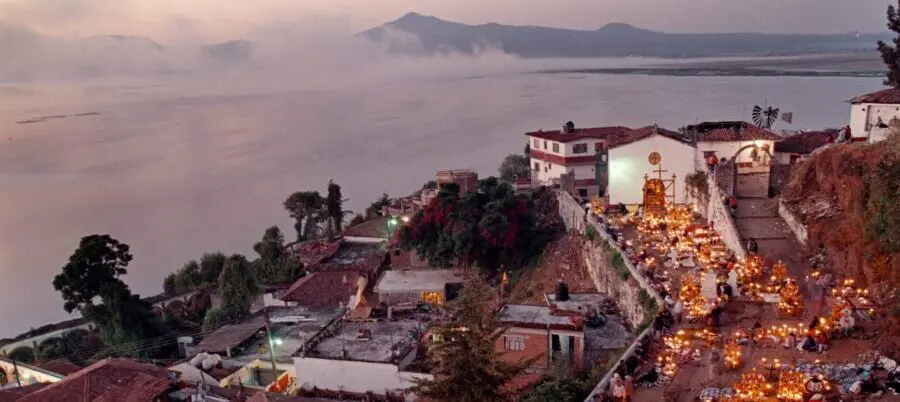 Mexiko, Latin America Tours, Dia de los Muertos, Friedhof, Dorf in Mexiko