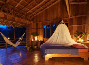 Costa Rica, Selva Bananito Lodge, Schlafzimmer mit Hängematte, Latin America Tours