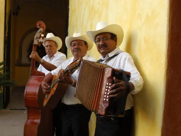 Mexiko, Mariachis, Posada del Hidalgo, El Fuerte, Mexiko Reise planen, Latin America Tours