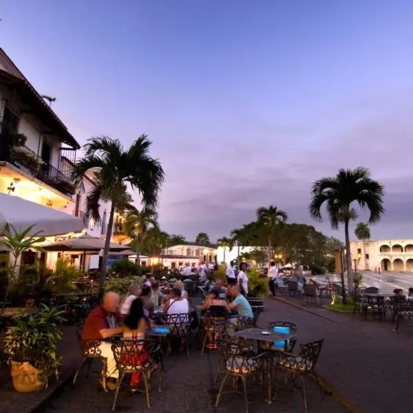 Dominikanische Republik, Santo Domingo, Zona Colonial bei Nacht, Latin America Tours, Reisen