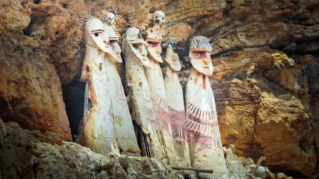 Sarcophag Karajia, Chachapoyas, Peru, Latin America Tours