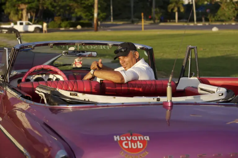 Kuba, Oldtimer, Havanna Club, Havanna, Taxifahrer, Latin America Tours