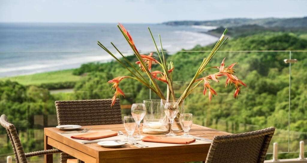 Costa Rica, Lagarta Lodge, Restaurant Chirriboca, Latin America Tours