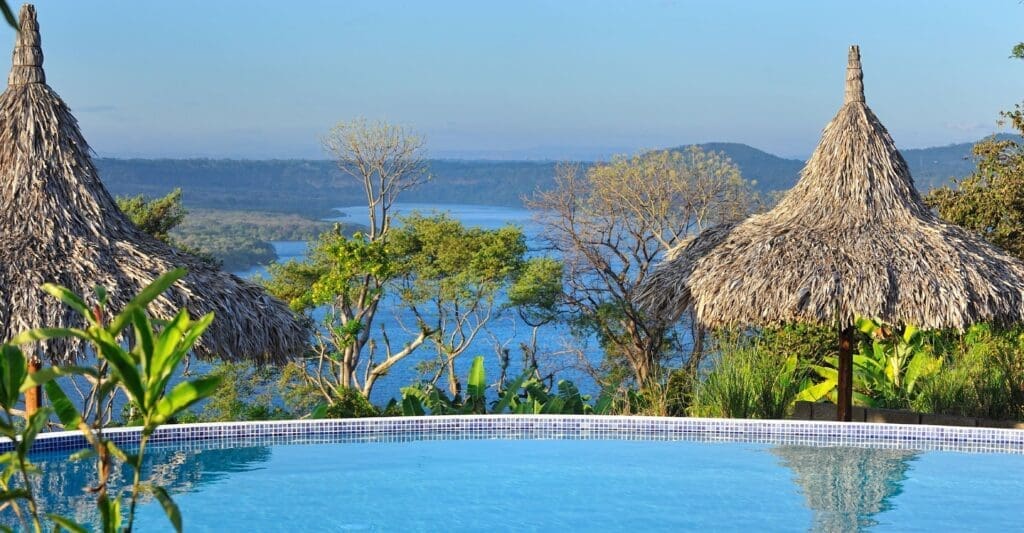 Nicaragua, Hacienda Puerta del Cielo, Pool, Latin America Tours