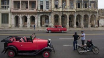 Kuba, Havanna Strassenszene in Old Habana, Latin America Tours