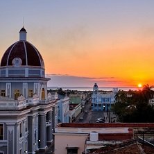 Kuba, Havanna, Kathedrale bei Sonnenuntergang, Latin America Tours