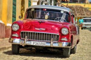Kuba, Latin America Tours, A lo Cubano, Oldtimer in Trinidad, Reisen