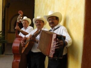 Mexiko, Mariachis, Posada del Hidalgo, El Fuerte, Mexiko Reise planen, Latin America Tours