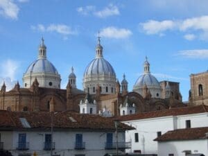 Ecuador, Cuenca, Kolonialstadt, Kirche, Ecuador Reise planen, Latin America Tours