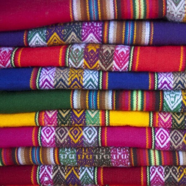 Peru, bunte Decken, Inkas, Handwerk, Latin America Tours, Reisen