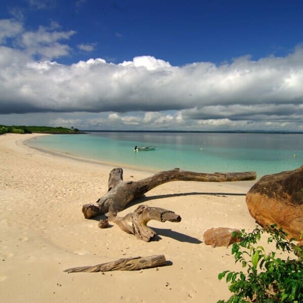 Panama, schöne Bucht mit Strand, Latin America Tours, Reisen