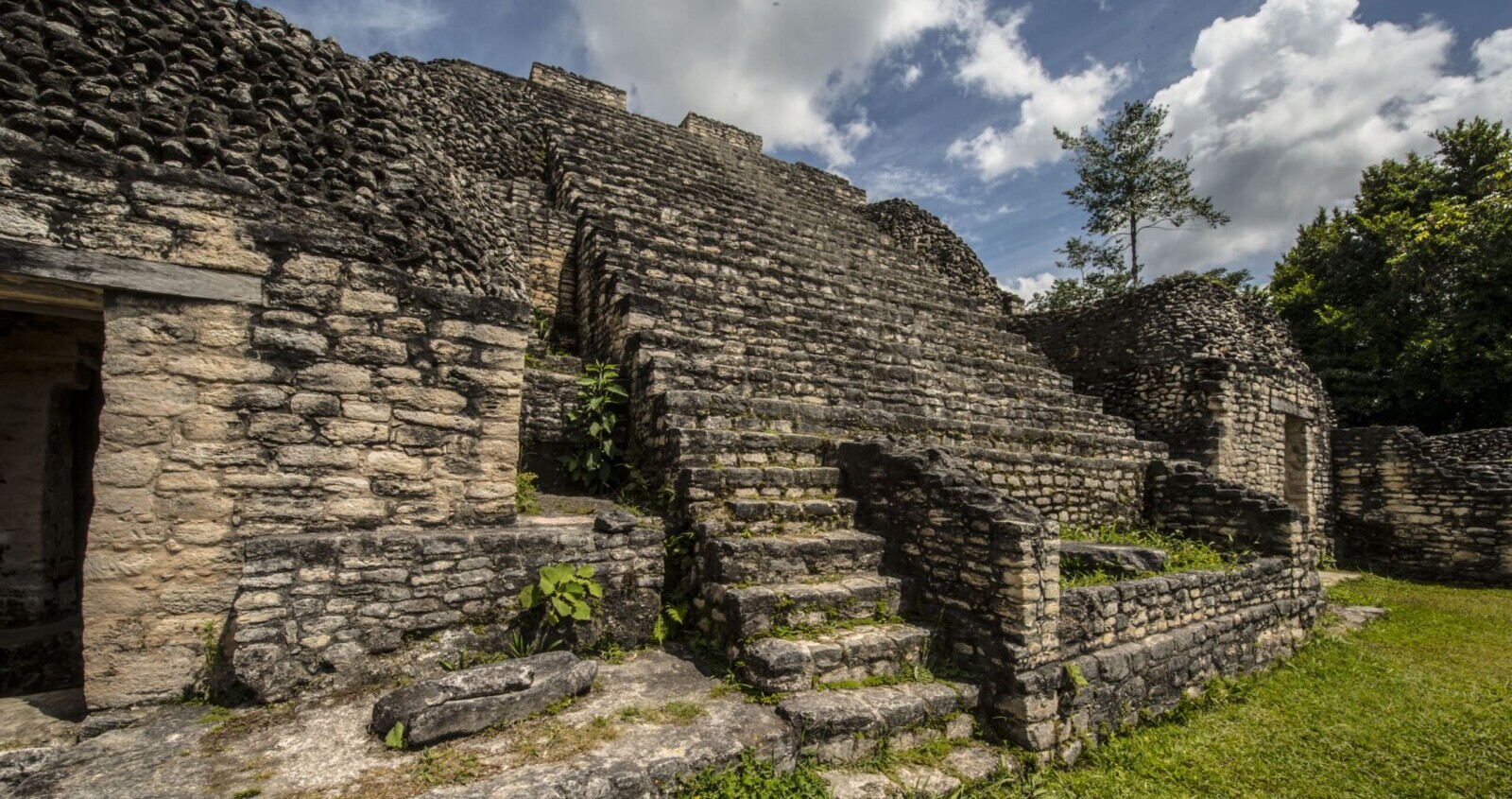 Belize, Caracol Mayastätte, Mietwagenreise Belize, Latin America Tours