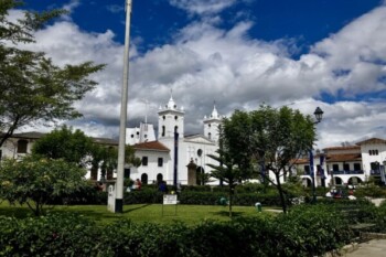 Peru, Chachapoyas, Dorf Kirche, Latin America Tours, Reisen