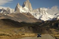 Argentinien, Patagonien, Fitz Roy mit Strasse, Mietwagenreise, Latin America Tours