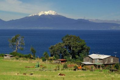 Lago llanguihue Puerto Octay, Los Lagos, Patagonia, Chile Lago llanguihue Puerto Octay, Los Lagos, Patagonia, Chile