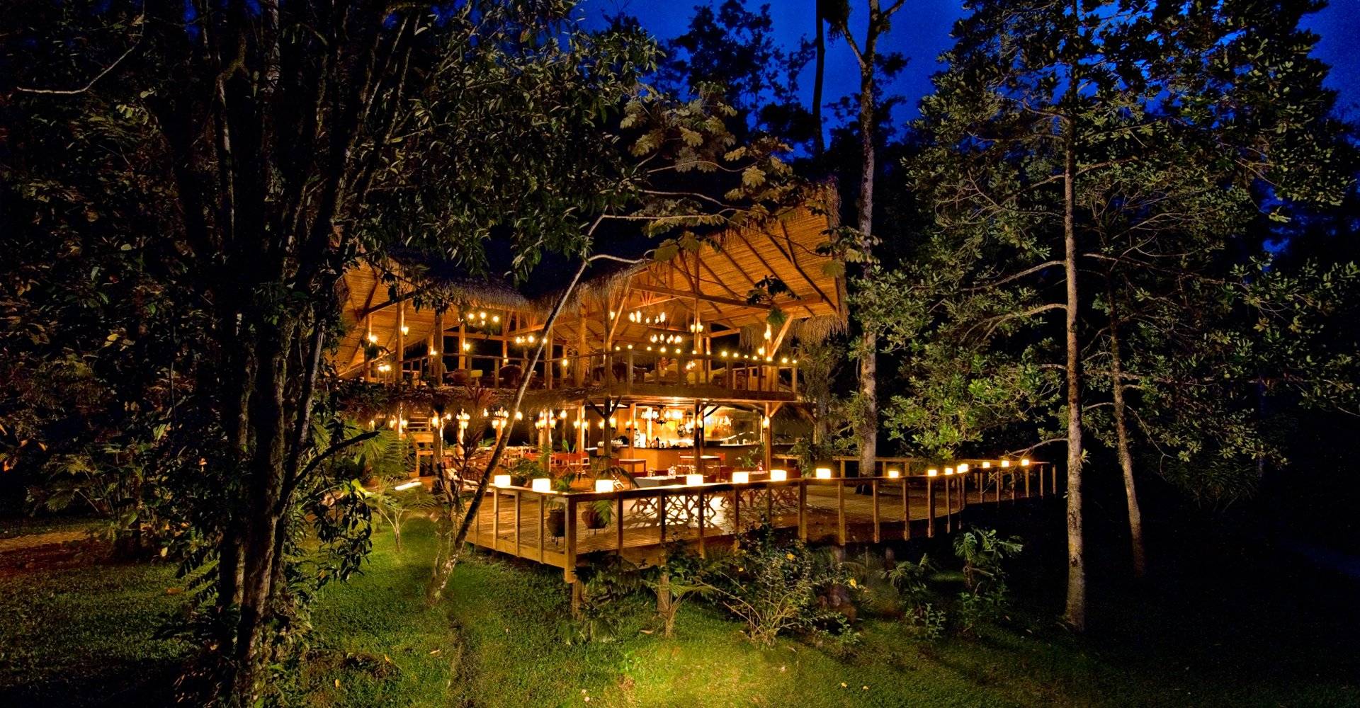Costa Rica, Pacuare Lodge, Restaurant Abendstimmung, Latin America Tours